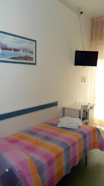 Hotel Michelangelo Беллария-Иджеа-Марина Номер фото