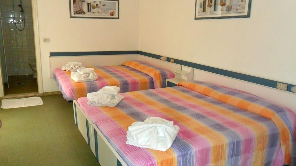 Hotel Michelangelo Беллария-Иджеа-Марина Номер фото