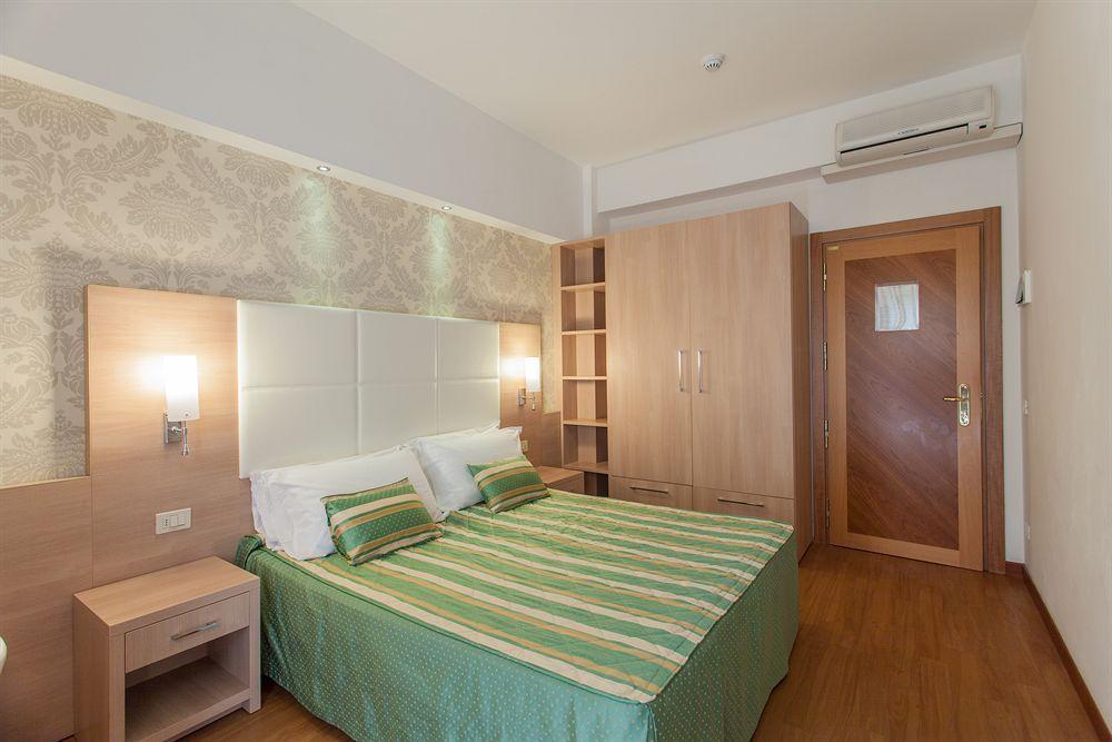 Hotel Michelangelo Беллария-Иджеа-Марина Экстерьер фото