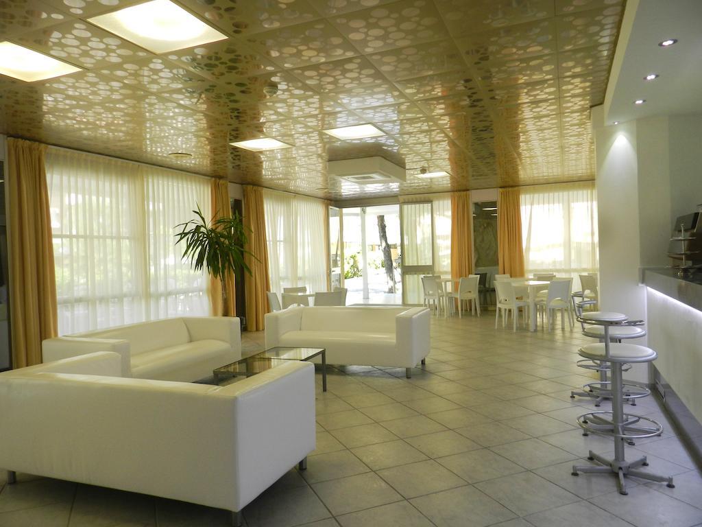 Hotel Michelangelo Беллария-Иджеа-Марина Экстерьер фото