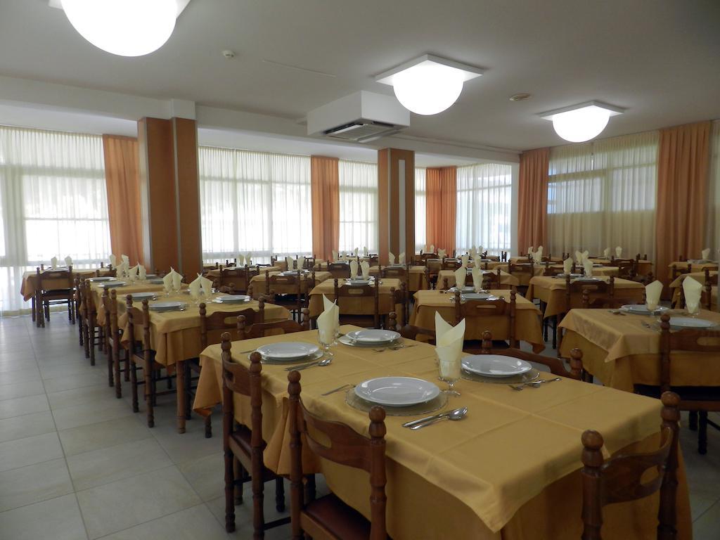 Hotel Michelangelo Беллария-Иджеа-Марина Экстерьер фото
